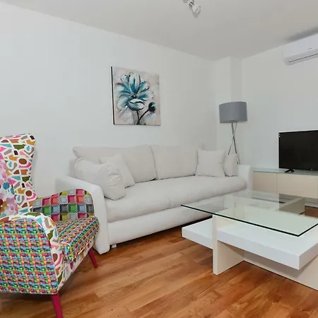 Apartment Dominik Makarska
