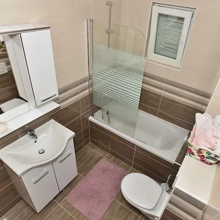 Apartment Dominik *